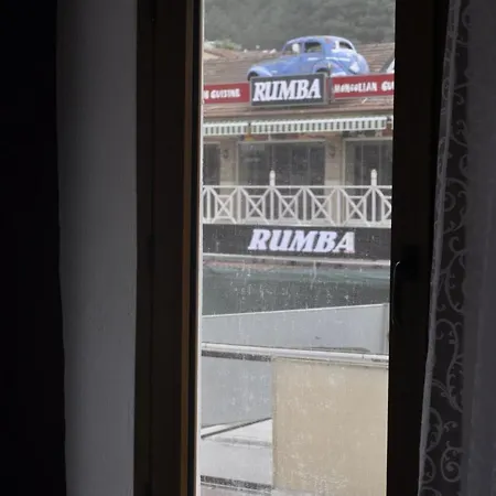 New St. Nicholas Garden B&B *