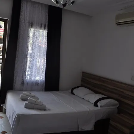 B&B New St. Nicholas Garden *