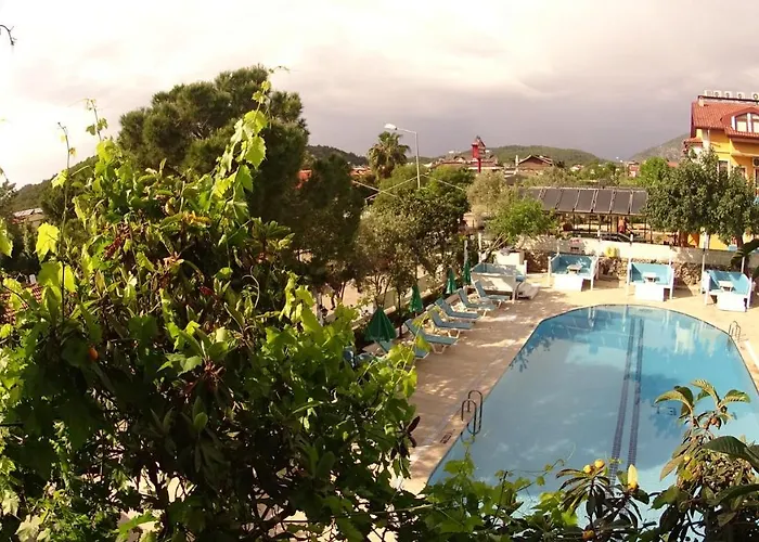 New St. Nicholas Garden Bed and breakfast