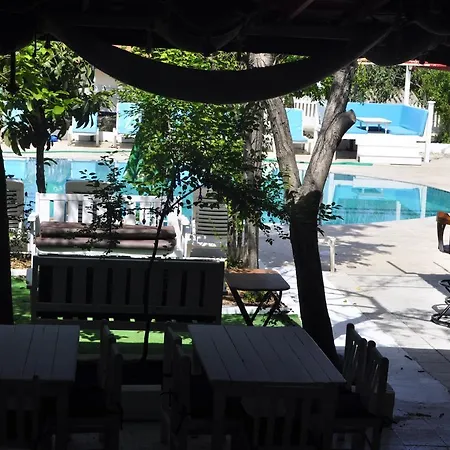 New St. Nicholas Garden Couette-café Ölüdeniz