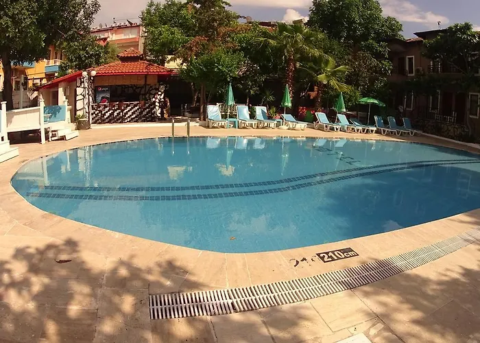 New St. Nicholas Garden Bed & Breakfast